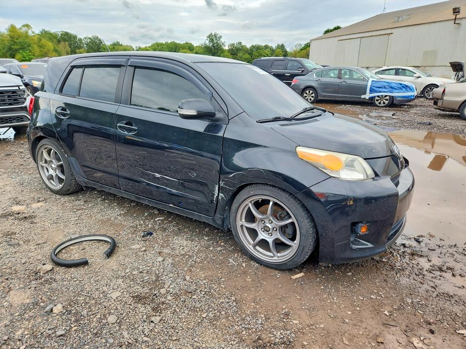 Foto 4 de la subasta – 2008 SCION XD con VIN JTKKU10428J001803
