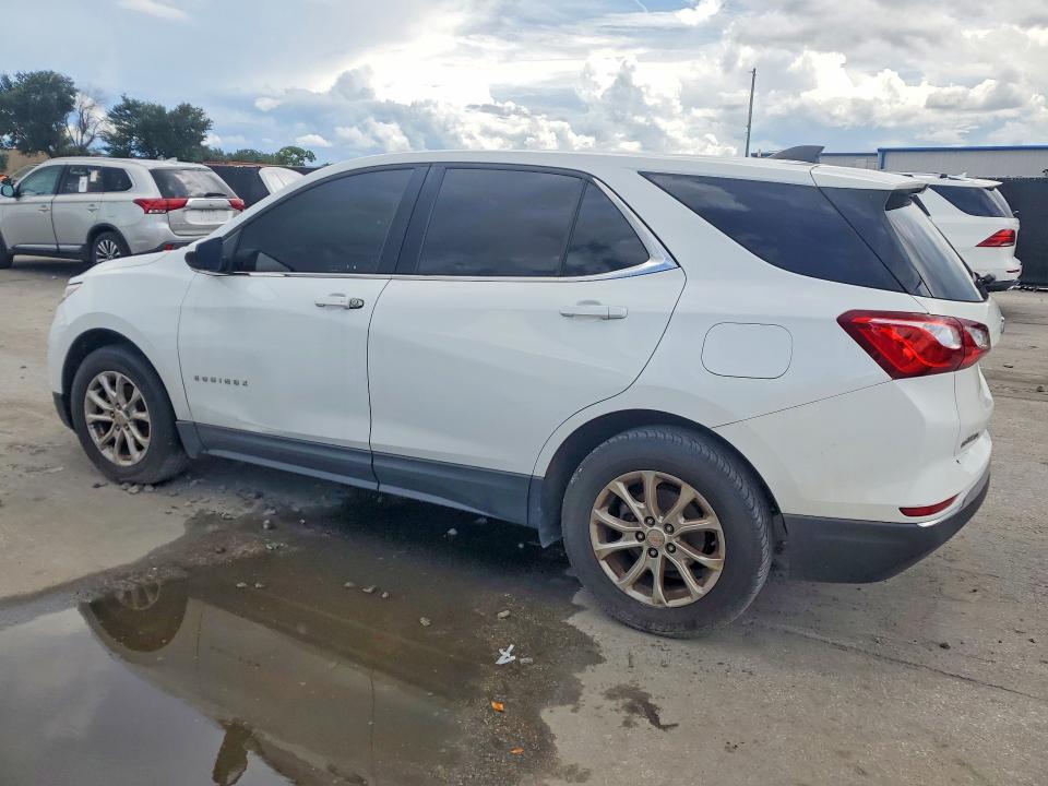 Photo 2 from auction – 2020 CHEVROLET EQUINOX with VIN 2GNAXKEVXL6145064