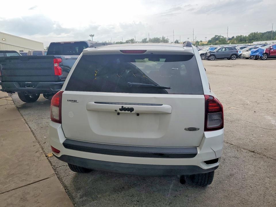 Снимка 6 от търг – 2015 JEEP COMPASS с VIN 1C4NJCBAXFD367645