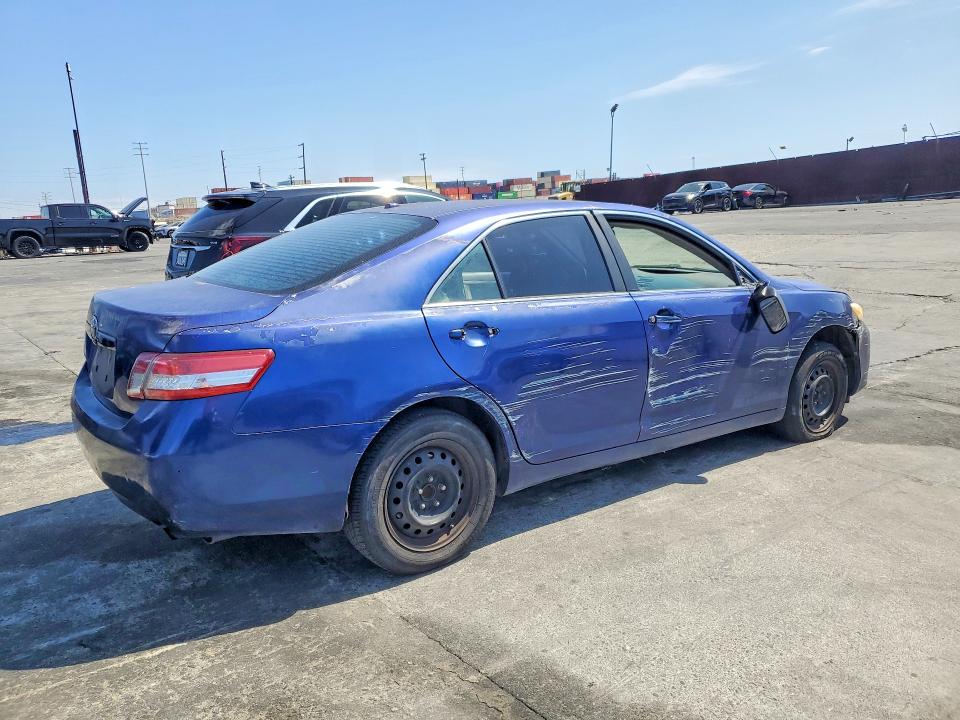 Photo 3 from auction – 2010 TOYOTA CAMRY with VIN 4T1BF3EK0AU521003