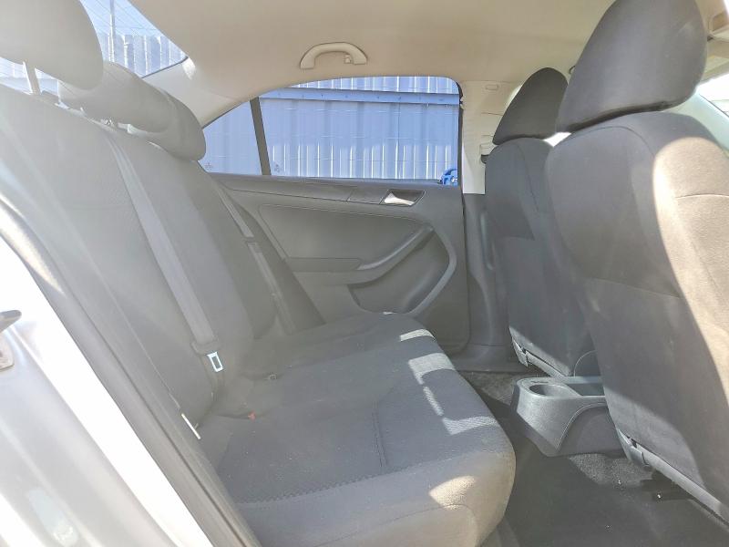 Photo 10 from auction – 2012 VOLKSWAGEN JETTA with VIN 3VW2K7AJ4CM398489