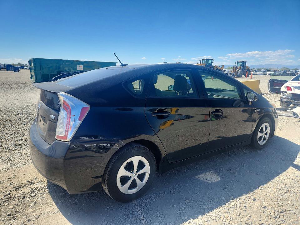 Photo 3 from auction – 2012 TOYOTA PRIUS with VIN JTDKN3DU3C5429908