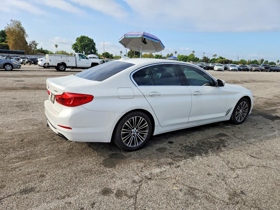 Photo 3 from auction – 2017 BMW 540 with VIN WBAJE5C30HG915813