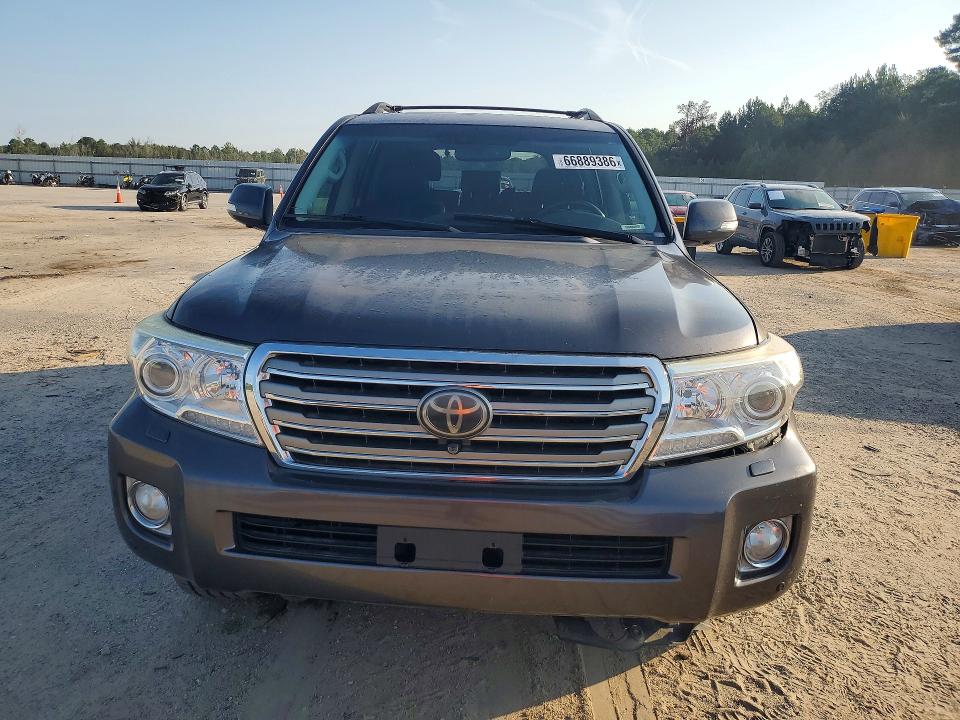Снимка 5 от търг – 2015 TOYOTA LAND CRUISER с VIN JTMHY7AJ1F4031075