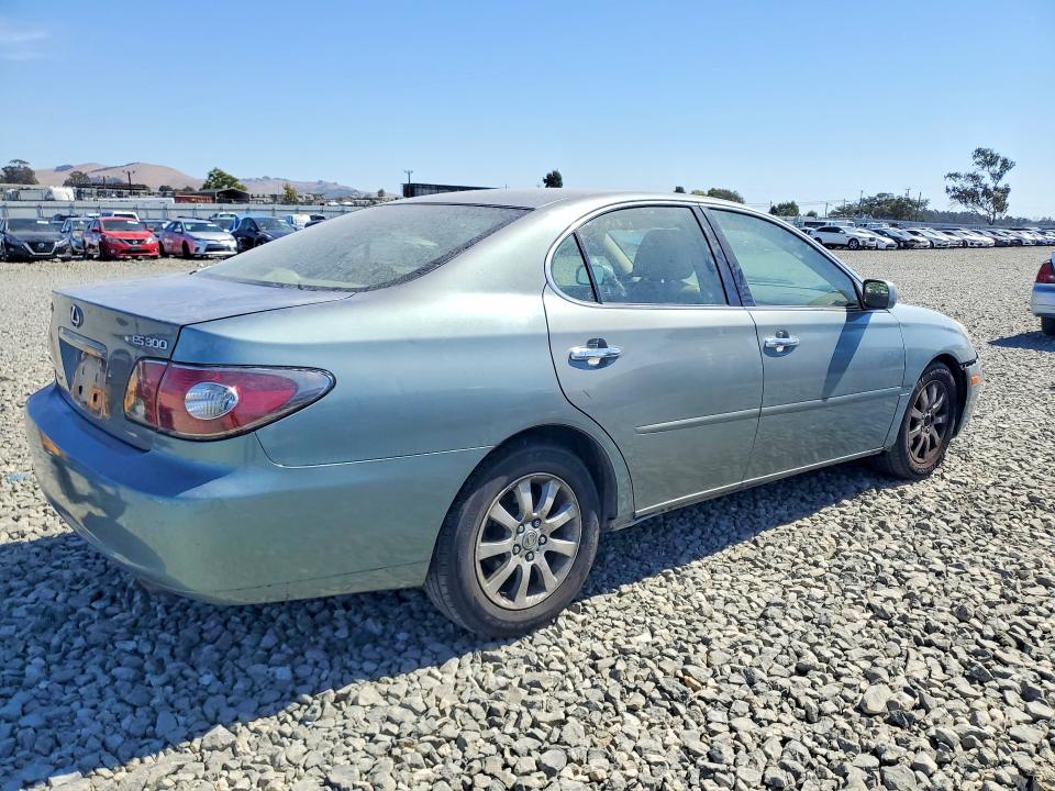 Zdjęcie 3 z aukcji – 2003 LEXUS ES z VIN JTHBF30G430112843