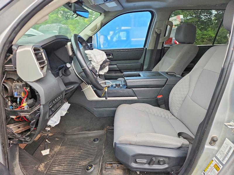 Photo 7 from auction – 2023 TOYOTA SEQUOIA with VIN 7SVAAABAXPX015478
