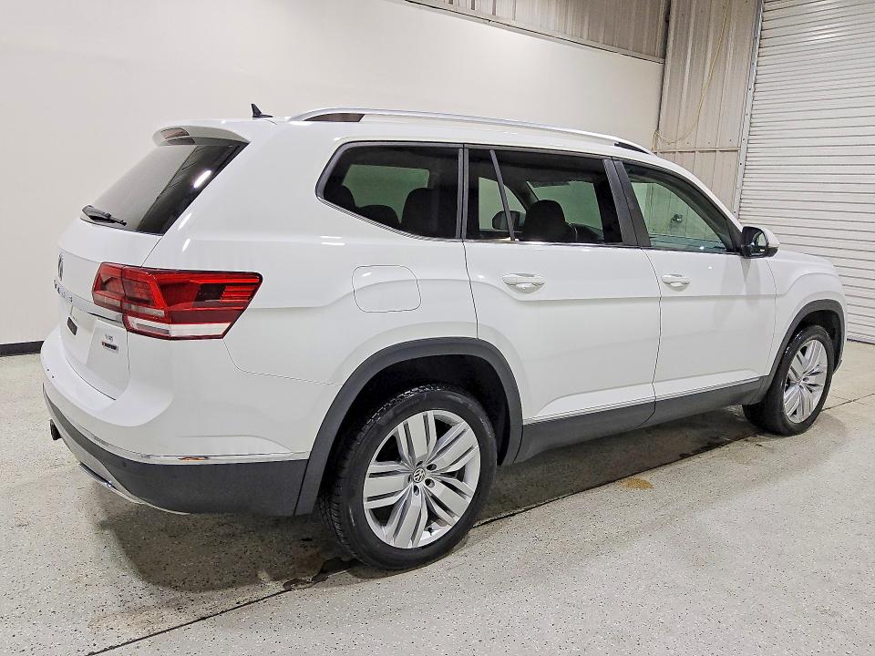 Photo 3 from auction – 2019 VOLKSWAGEN ATLAS with VIN 1V2MR2CA1KC503897