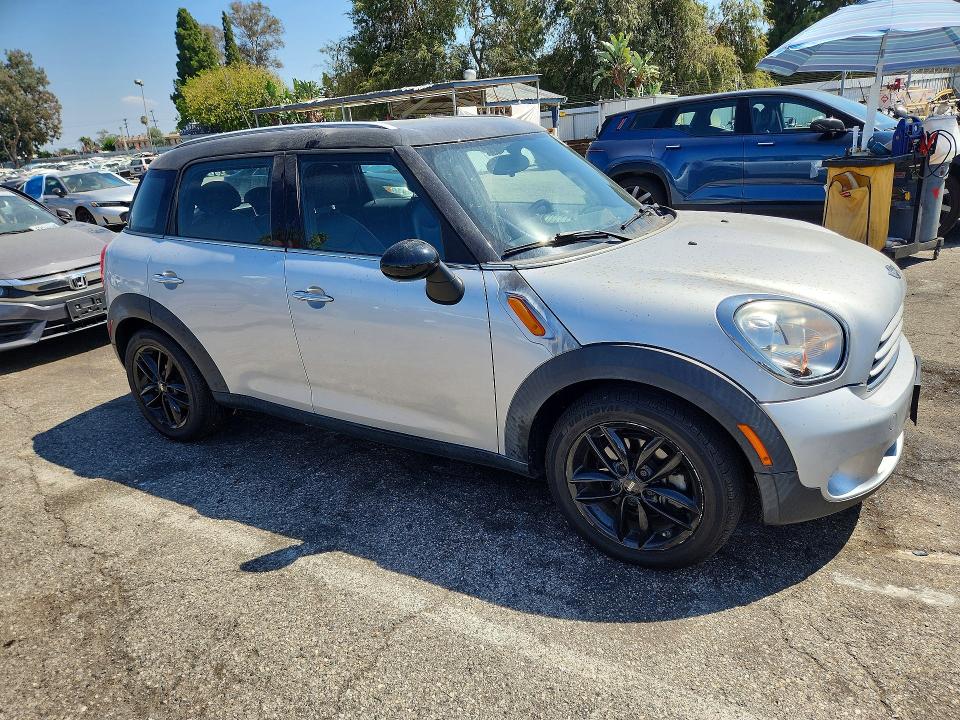 Foto 4 de la subasta – 2012 MINI COOPER con VIN WMWZB3C59CWM03726