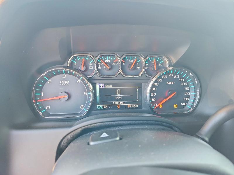 Photo 9 from auction – 2016 CHEVROLET SUBURBAN with VIN 1GNSKHKC3GR127069