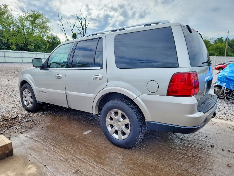 Photo 2 from auction – 2006 LINCOLN NAVIGATOR with VIN 5LMFU28536LJ05089