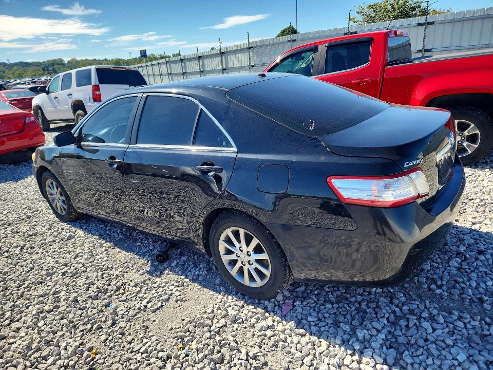 Photo 2 from auction – 2010 TOYOTA CAMRY with VIN 4T1BB3EK0AU122278