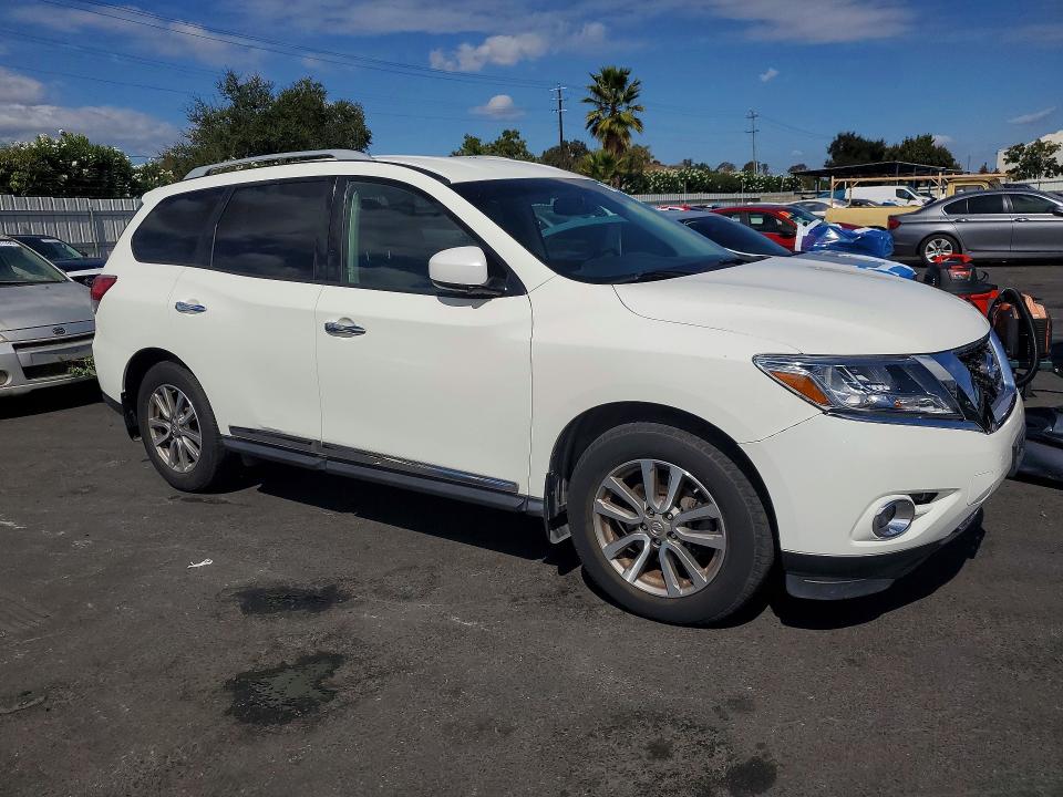 Photo 4 from auction – 2015 NISSAN PATHFINDER with VIN 5N1AR2MN2FC711438