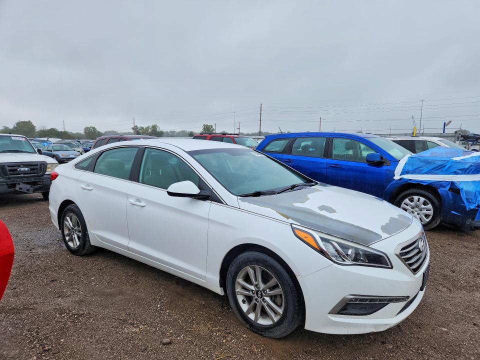 Photo 4 from auction – 2015 HYUNDAI SONATA with VIN 5NPE24AF2FH026573