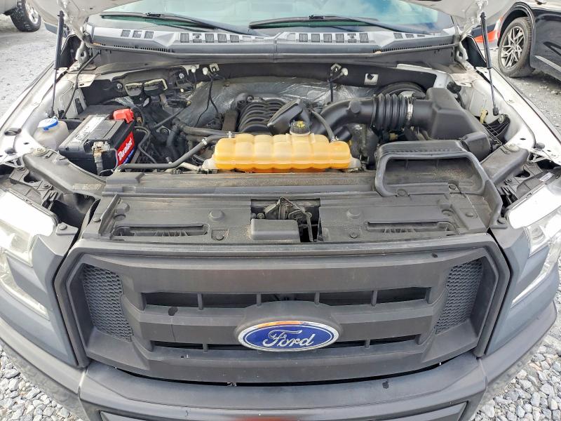 Zdjęcie 11 z aukcji – 2016 FORD F150 z VIN 1FTMF1CF7GKE50183