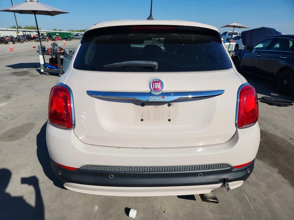 Zdjęcie 6 z aukcji – 2016 FIAT 500X z VIN ZFBCFXDT2GP338979