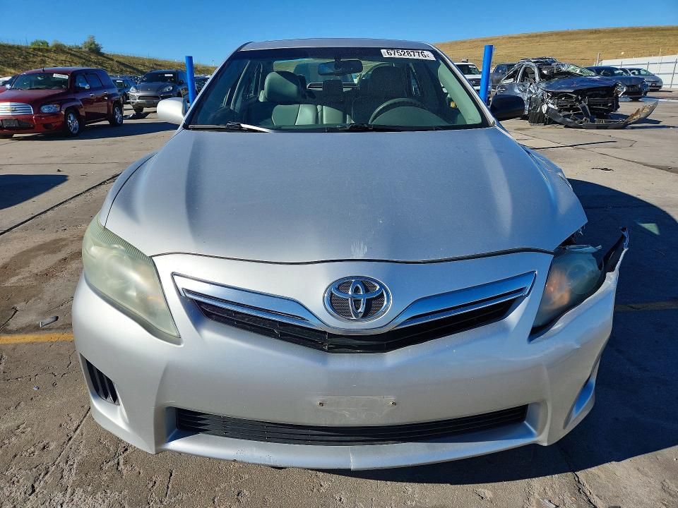 Photo 5 from auction – 2010 TOYOTA CAMRY with VIN 4T1BB3EK8AU116373