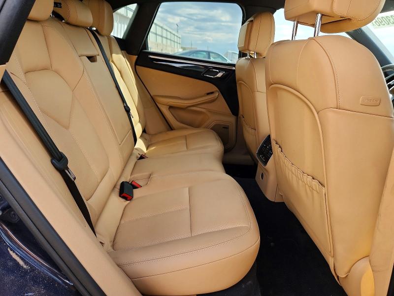 Photo 11 from auction – 2018 PORSCHE MACAN with VIN WP1AA2A51JLB18581