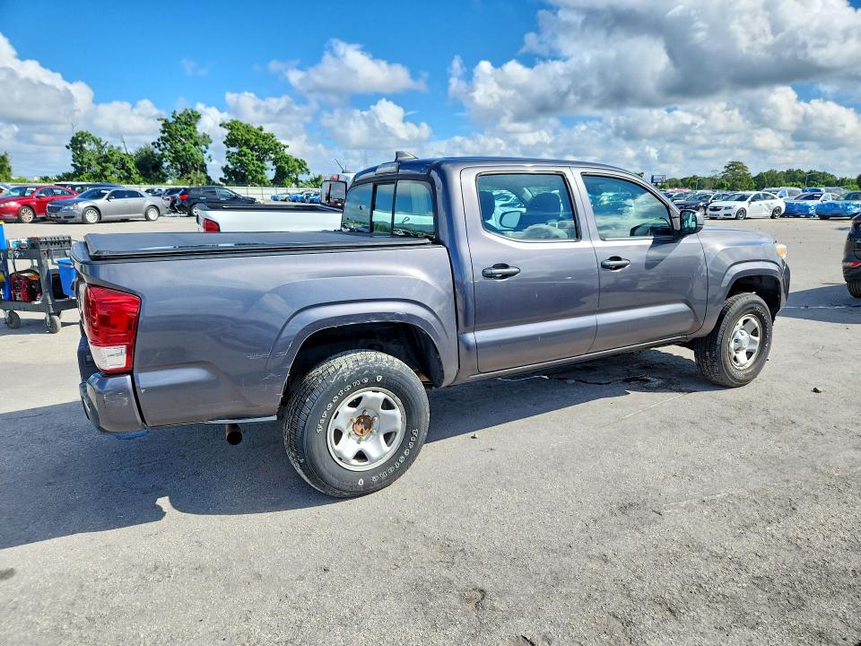 Photo 3 from auction – 2018 TOYOTA TACOMA with VIN 5TFCZ5AN3JX132575