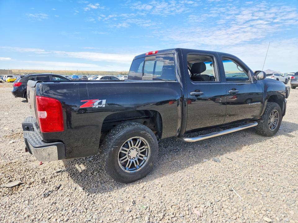Photo 3 from auction – 2011 CHEVROLET SILVERADO with VIN 3GCPKSE31BG350274
