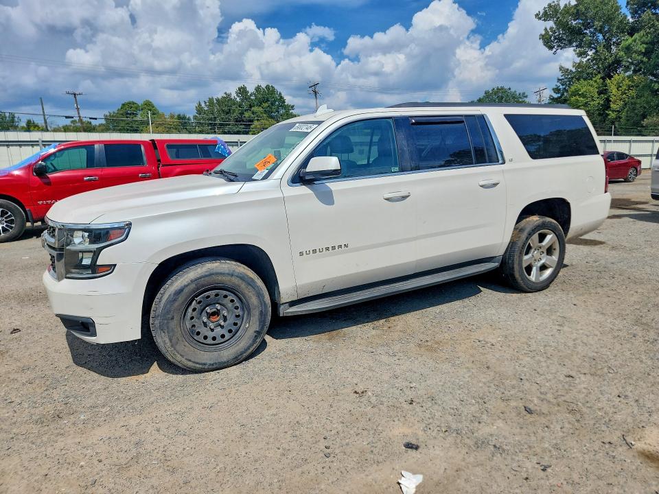 صورة رقم 1 من المزاد - 2016 CHEVROLET SUBURBAN مع VIN 1GNSCHKC4GR139972