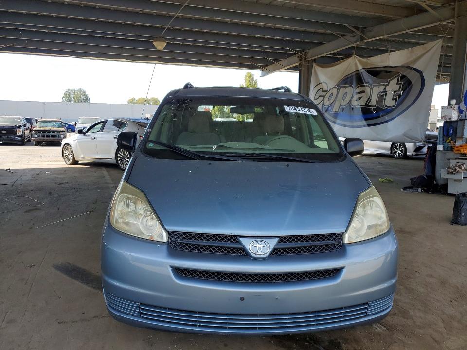 Photo 5 from auction – 2004 TOYOTA SIENNA with VIN 5TDZA23C94S216437