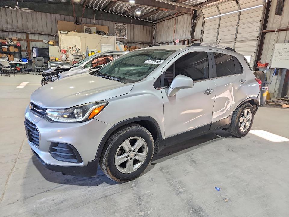 CHEVROLET TRAX 2019 with VIN KL7CJLSBXKB892823 - Photo from auction