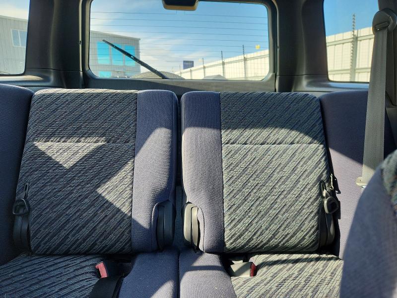 Photo 10 from auction – 1998 TOYOTA RAV4 with VIN JT3HP10V4W0159942