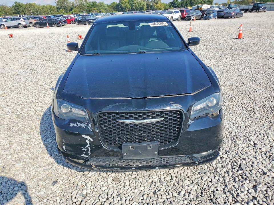 Foto 5 de la subasta – 2016 CHRYSLER 300 con VIN 2C3CCAGG7GH248883