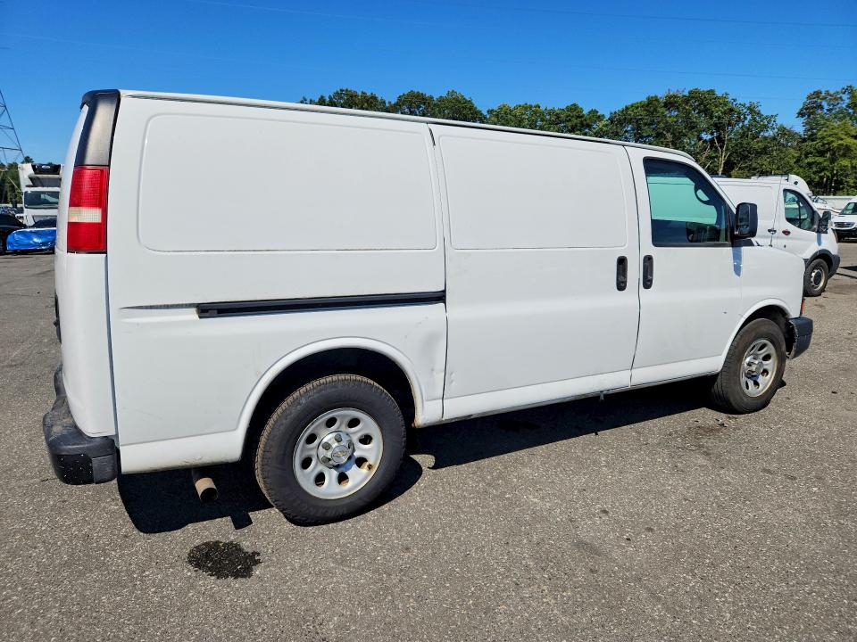 Photo 3 from auction – 2013 CHEVROLET EXPRESS G1500 with VIN 1GCSGAFX6D1141377