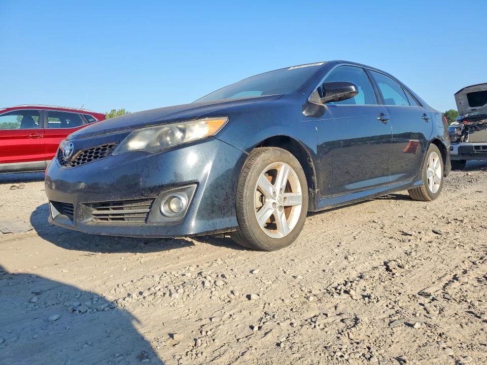 TOYOTA CAMRY 2014 with VIN 4T1BF1FK7EU736385 - Photo from auction