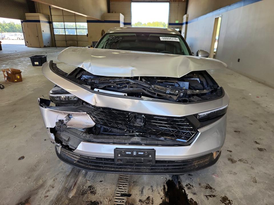Снимка 5 от търг – 2024 HONDA ACCORD с VIN 1HGCY1F32RA013807