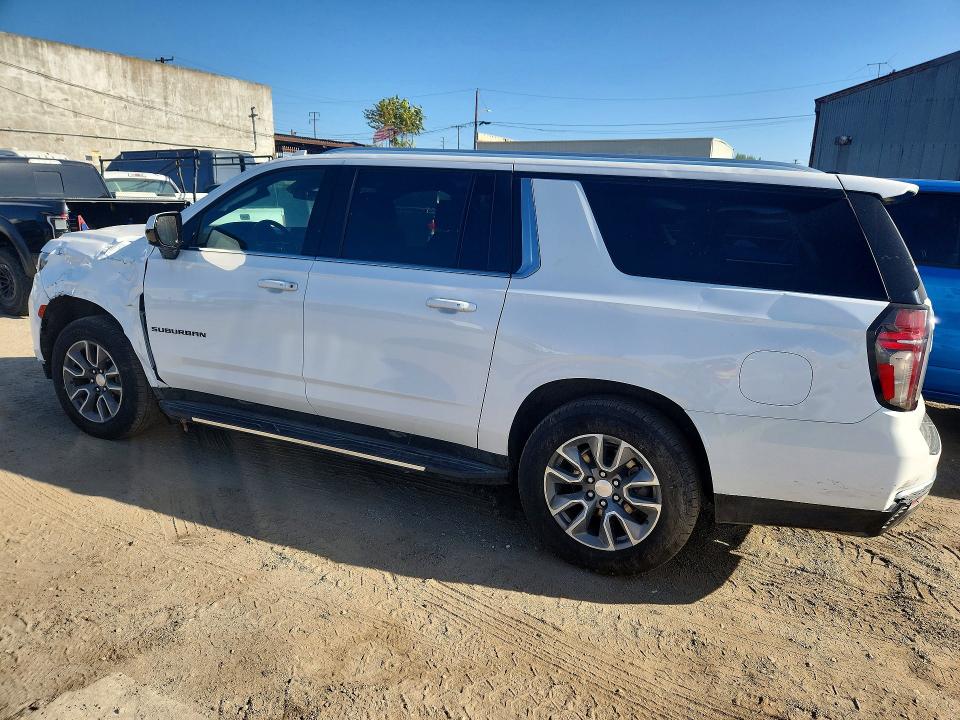 Снимка 2 от търг – 2024 CHEVROLET SUBURBAN с VIN 1GNSKBKD5RR165203
