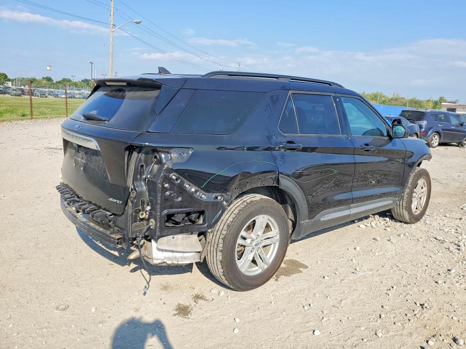 Photo 3 from auction – 2021 FORD EXPLORER with VIN 1FMSK8DH1MGC38546