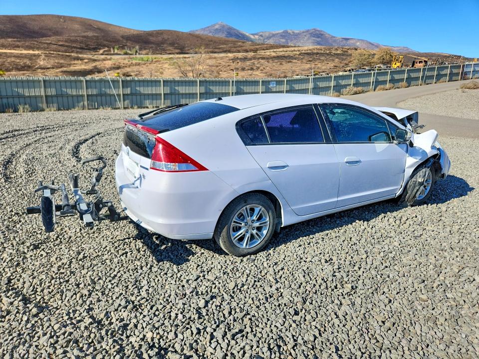 Photo 3 from auction – 2010 HONDA INSIGHT with VIN JHMZE2H79AS028101