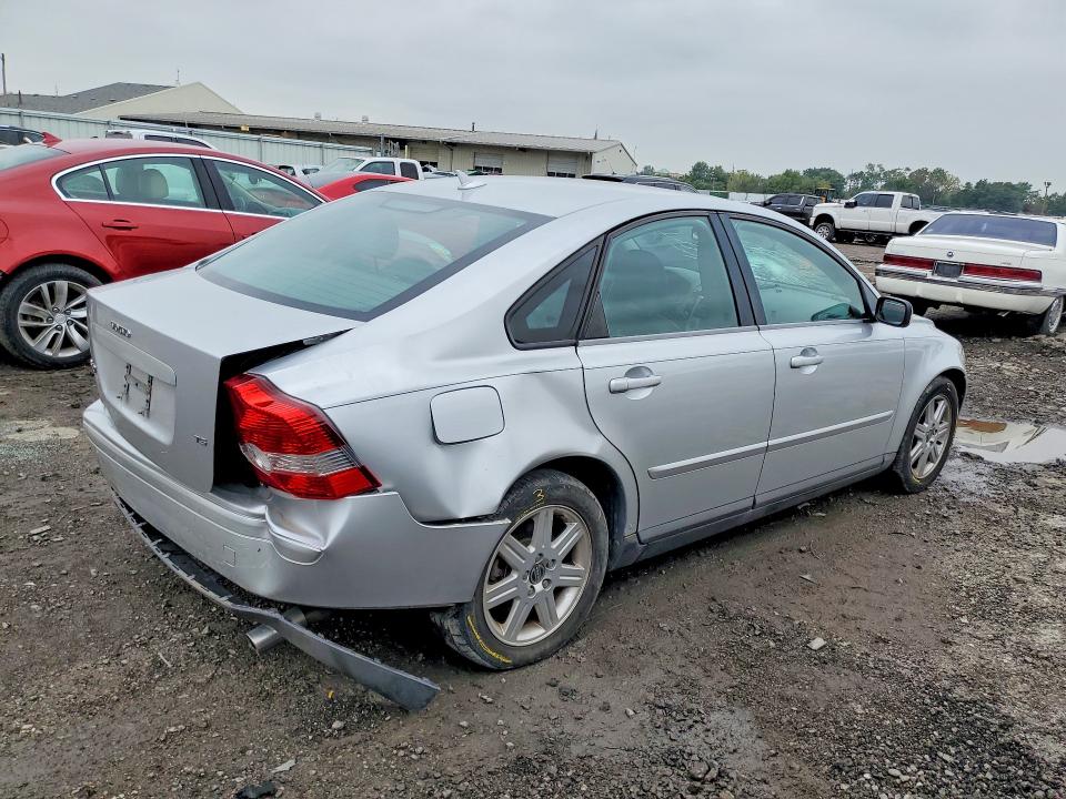 Photo 3 from auction – 2005 VOLVO S40 with VIN YV1MS682952047408