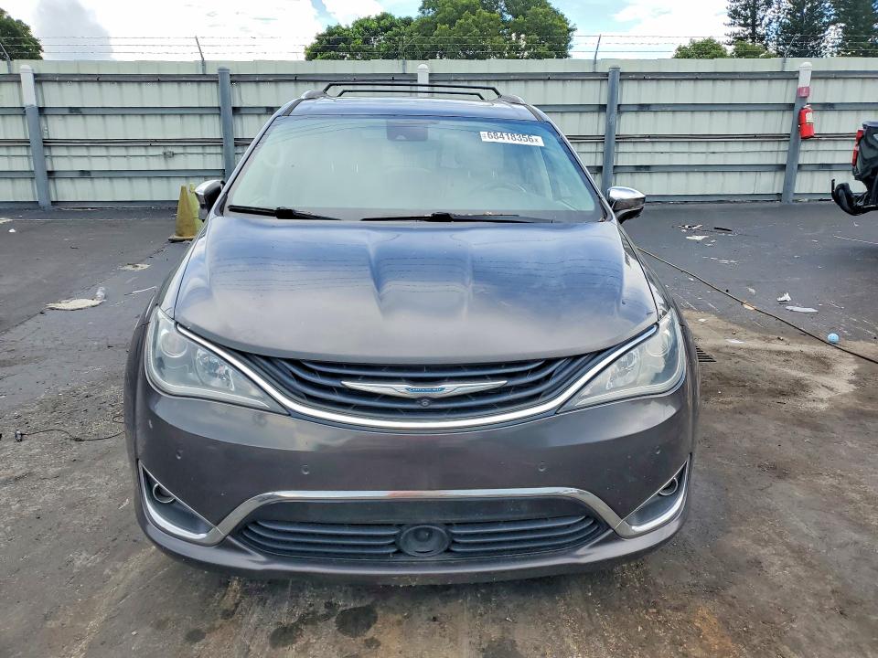 Photo 5 from auction – 2018 CHRYSLER PACIFICA with VIN 2C4RC1N72JR159166