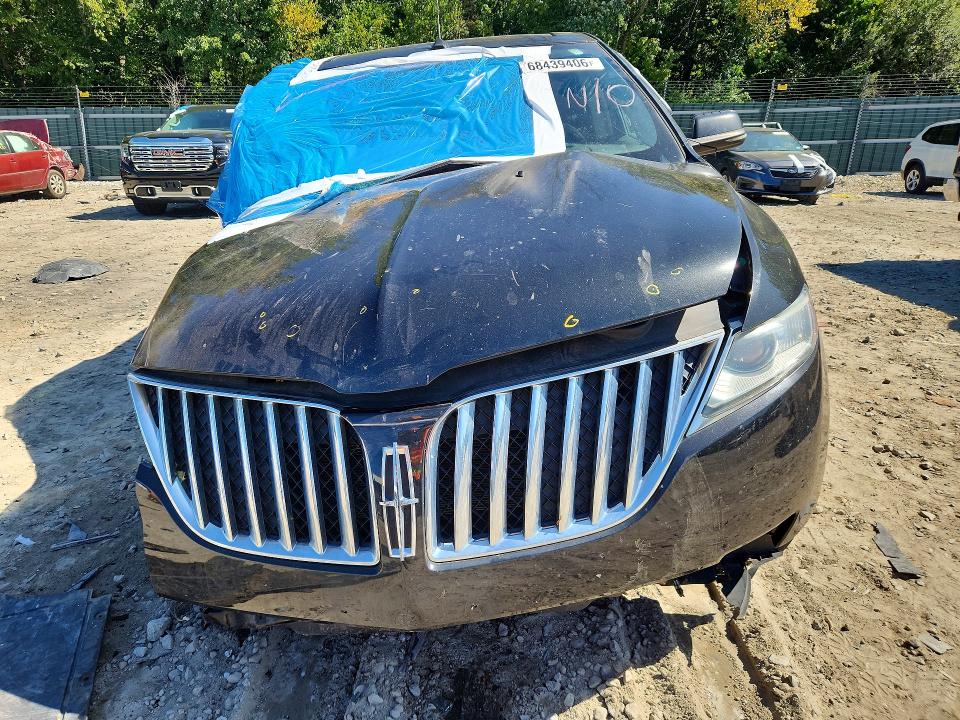 Фото 5 с аукциона – 2012 LINCOLN MKT с VIN 2LMDJ8JK7CBL13952