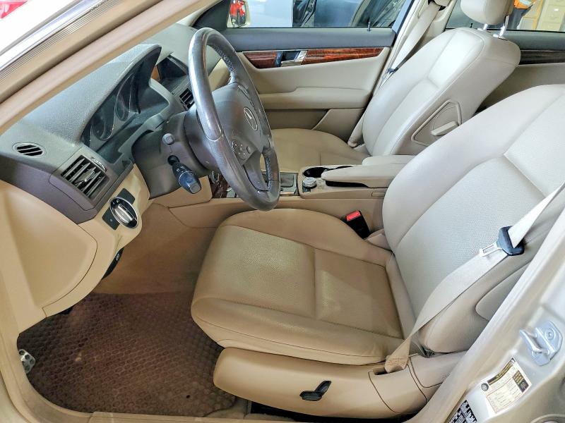 Photo 7 from auction – 2011 MERCEDES-BENZ C with VIN WDDGF8BB8BR178091