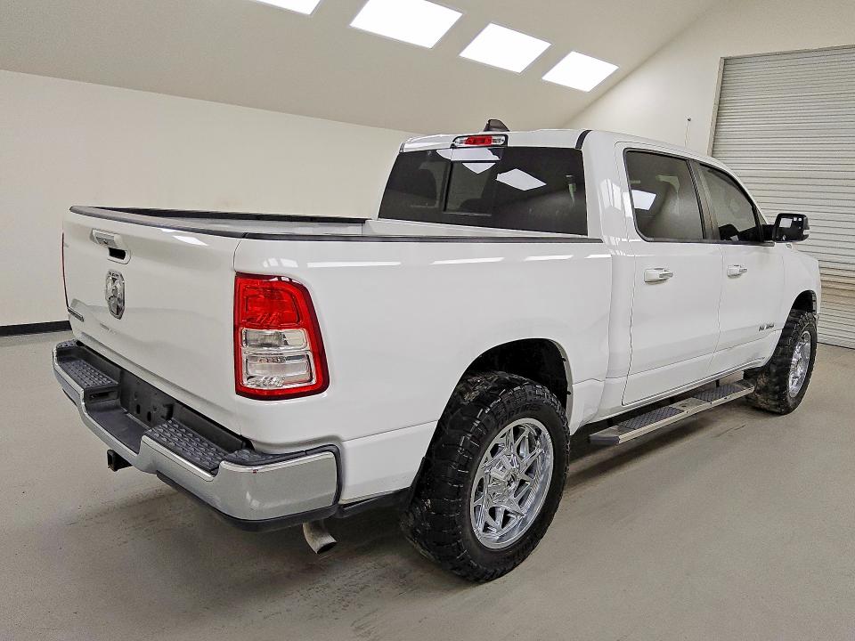 Снимка 3 от търг – 2020 RAM 1500 с VIN 1C6RREFG5LN288949