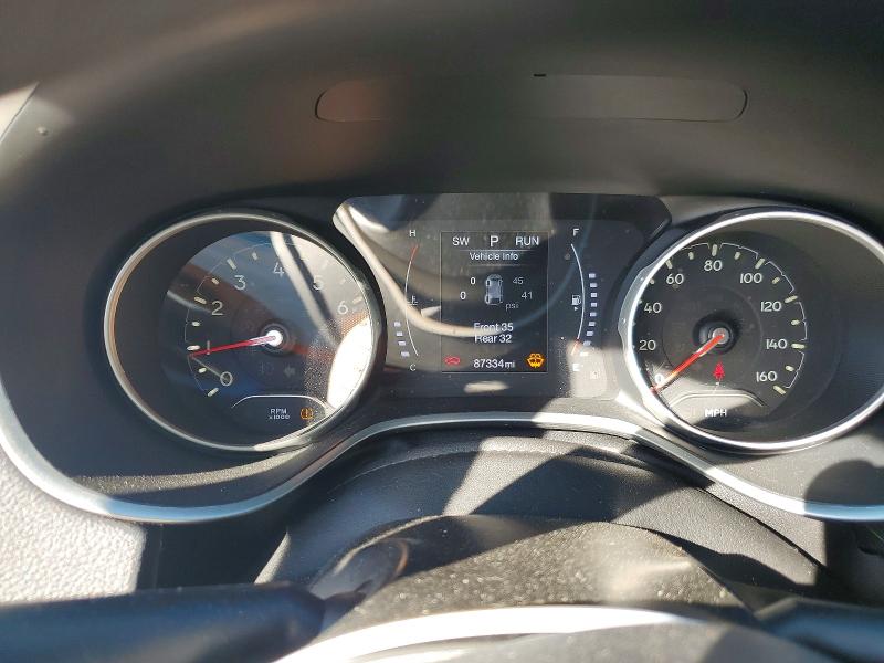 Foto 9 de la subasta – 2019 JEEP COMPASS con VIN 3C4NJDAB4KT629650