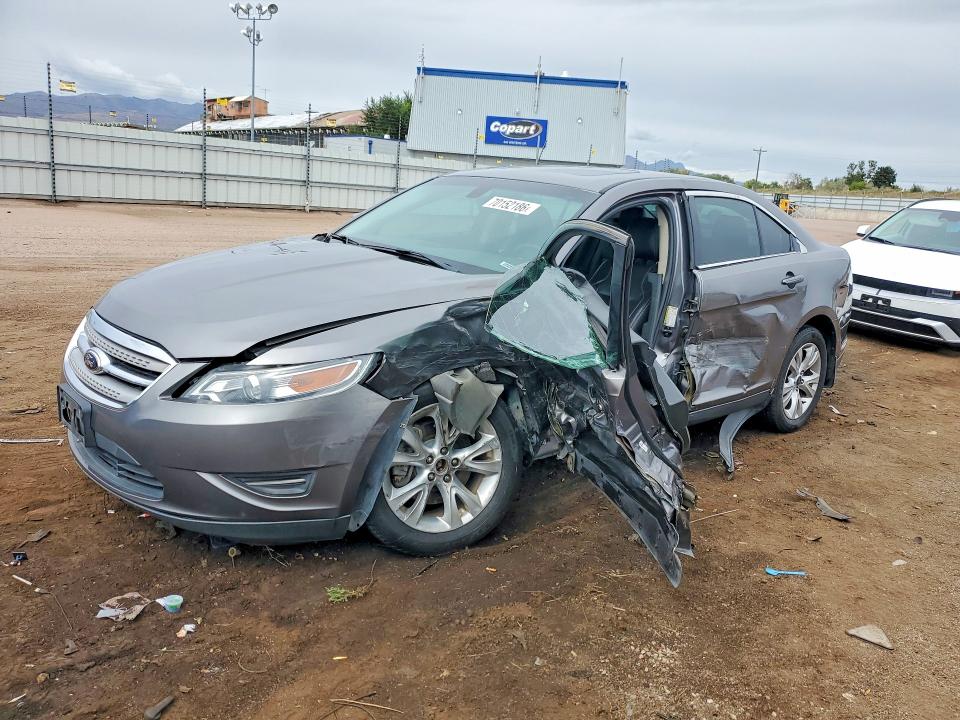 FORD TAURUS 2012 с VIN 1FAHP2HW2CG144914 - Снимка от търг