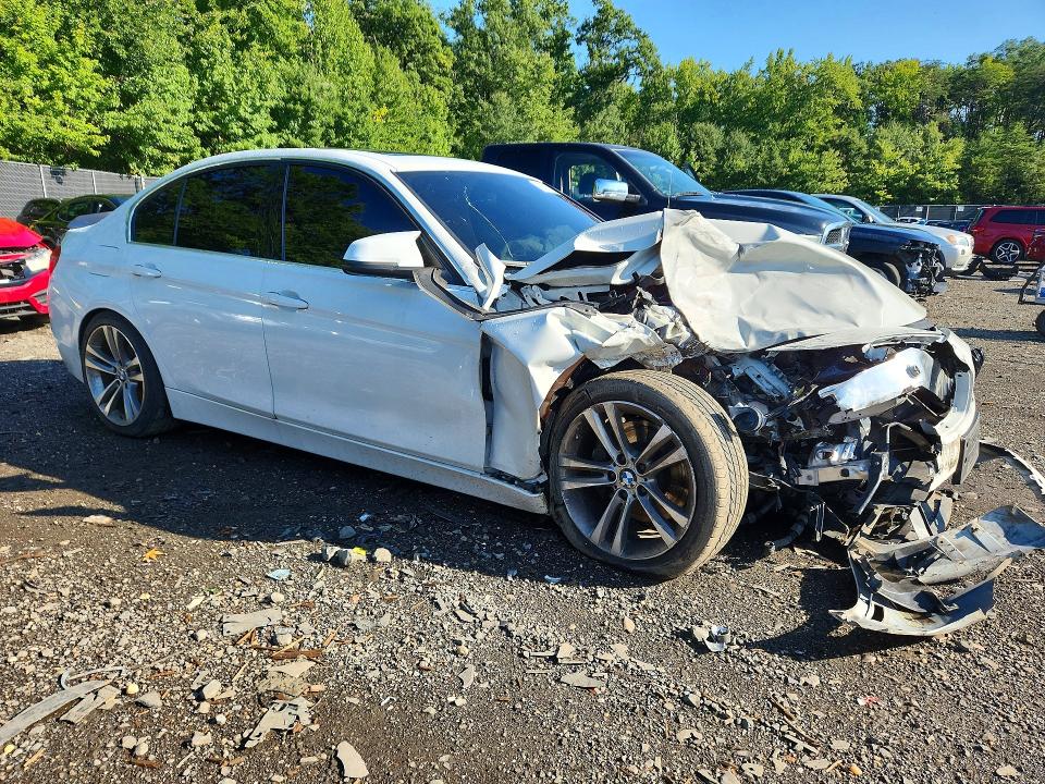 Снимка 4 от търг – 2017 BMW 340 с VIN WBA8B7G32HNU38343