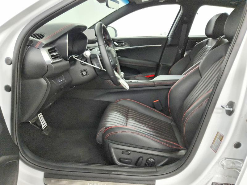 Photo 7 from auction – 2026 GENESIS G70 with VIN KMTG44SE0TU166181