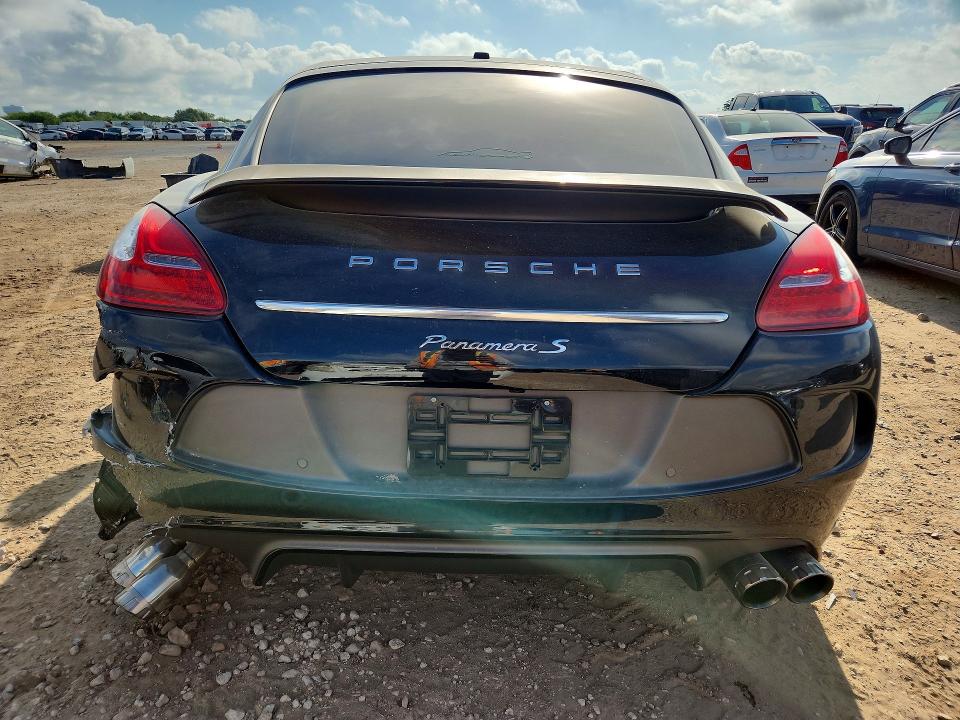 Foto 6 de la subasta – 2012 PORSCHE PANAMERA con VIN WP0AB2A7XCL060232