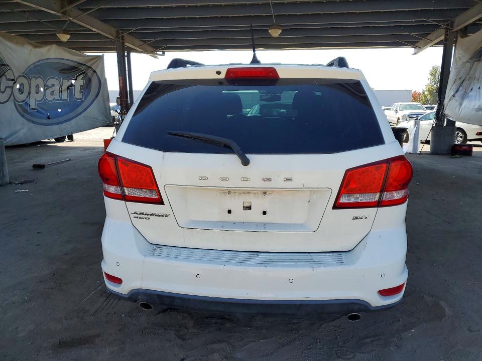 Photo 6 from auction – 2015 DODGE JOURNEY with VIN 3C4PDDBG5FT606667