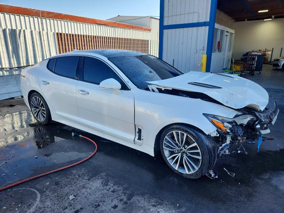 Foto 4 de la subasta – 2019 KIA STINGER con VIN KNAE25LA2K6059260