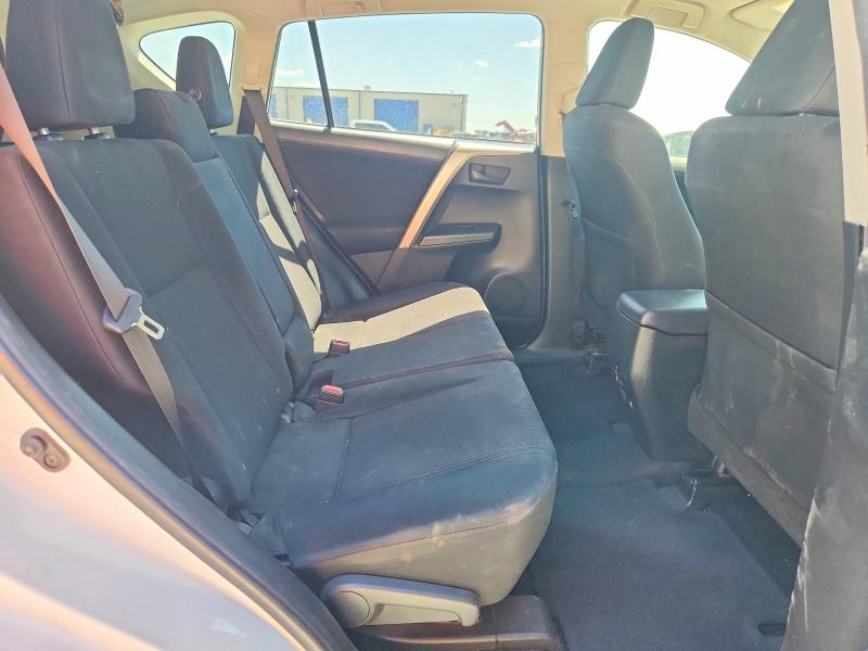 Photo 11 from auction – 2016 TOYOTA RAV4 with VIN JTMBFREV6GD185061