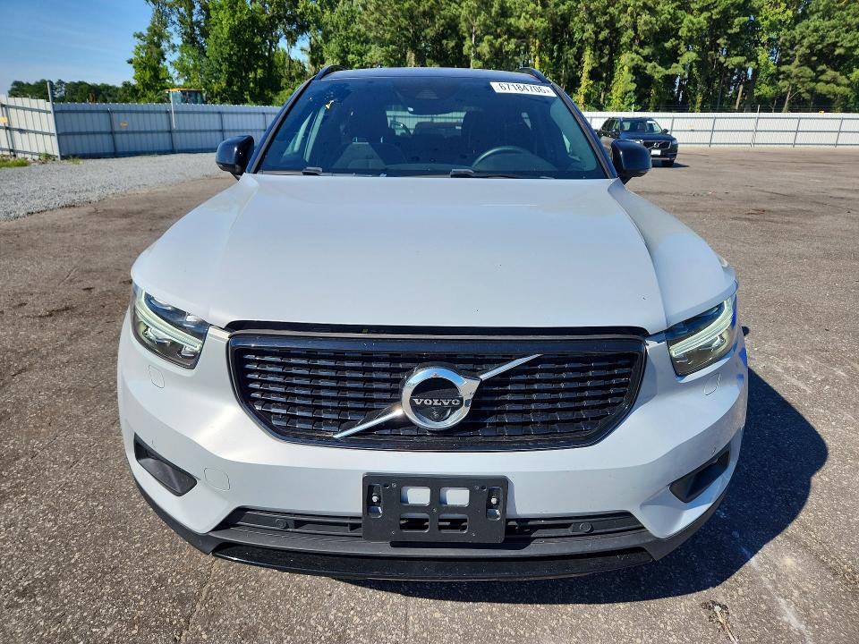 Photo 5 from auction – 2021 VOLVO XC40 with VIN YV4162UM2M2592858
