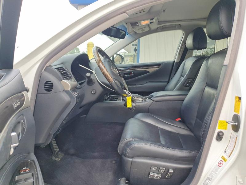 Photo 7 from auction – 2014 LEXUS LS with VIN JTHCL5EF6E5021894