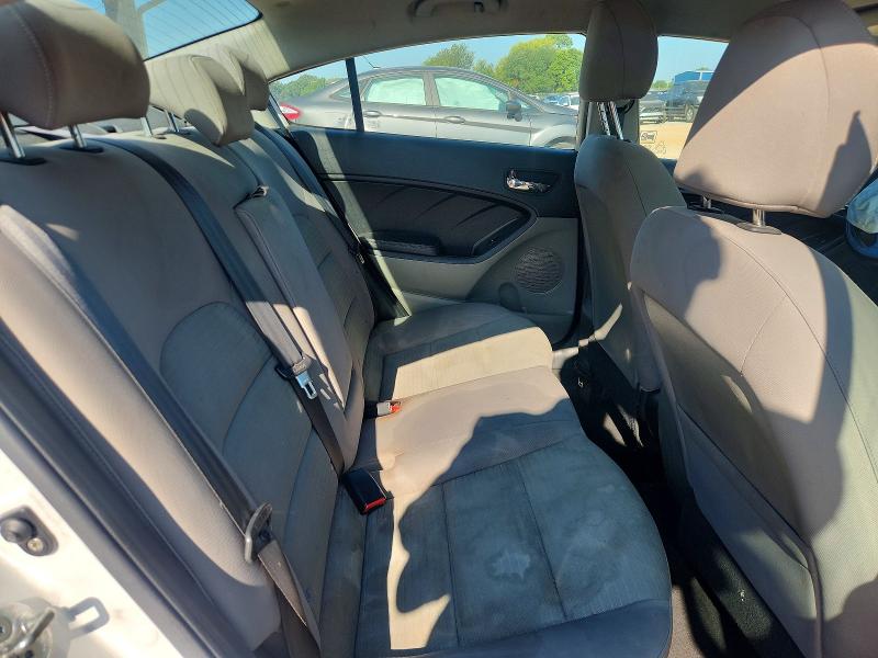 Photo 10 from auction – 2015 KIA FORTE with VIN KNAFX4A64F5399391